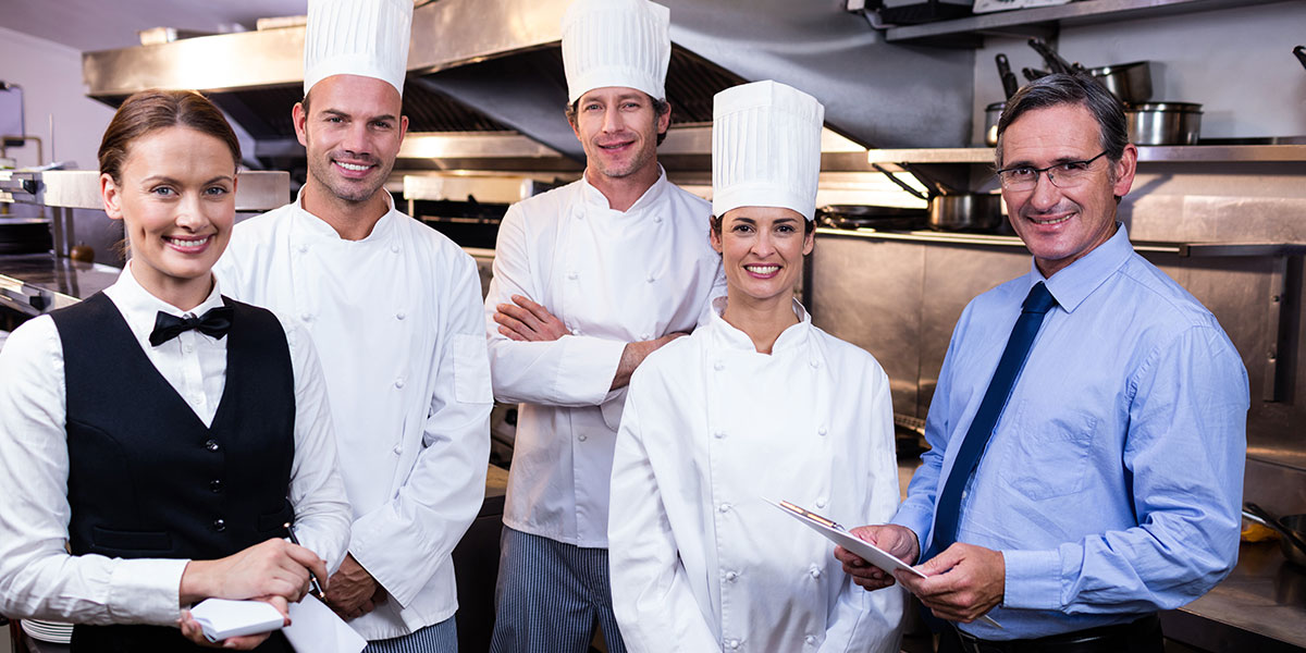 5 factors to consider for Hospitality uniforms
