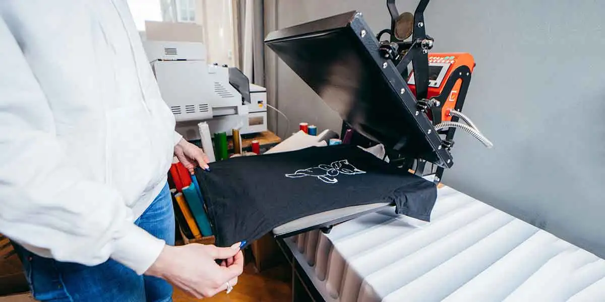 Know how Digital Printing Works on Uniforms